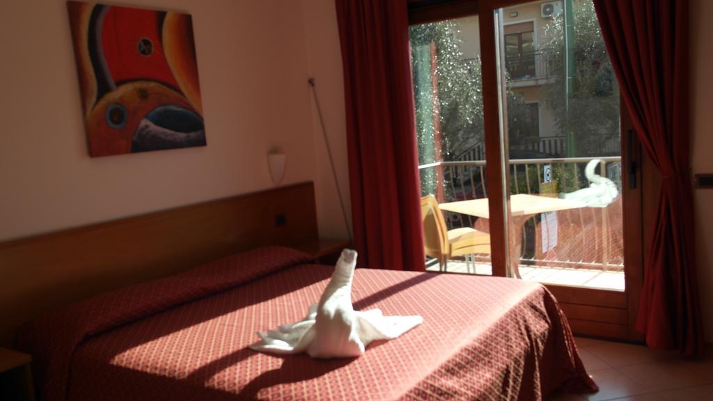 Locanda Bellavista B&B Malcesine Rum bild